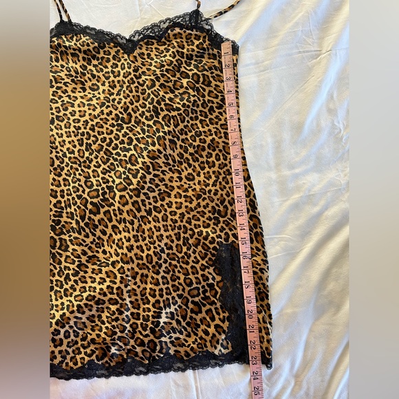 Sexy leopard print teddy. - Picture 5 of 5